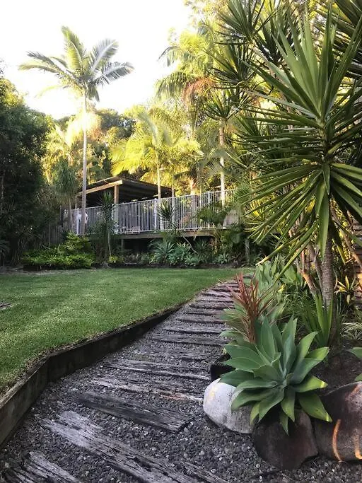 Casa de Férias Palm Springs Vibe - Gorgeous Large Home, Superb Location Noosa Heads